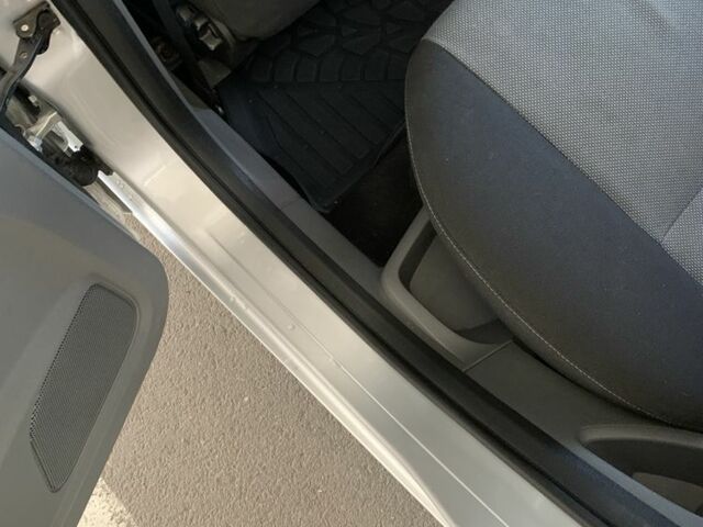 Сірий Форд Фокус, об'ємом двигуна 1.6 л та пробігом 194 тис. км за 6000 $, фото 7 на Automoto.ua