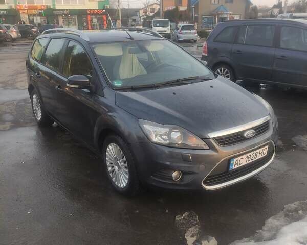 Сірий Форд Фокус, об'ємом двигуна 2 л та пробігом 204 тис. км за 6700 $, фото 1 на Automoto.ua