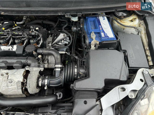 Сірий Форд Фокус, об'ємом двигуна 1.56 л та пробігом 187 тис. км за 5500 $, фото 33 на Automoto.ua