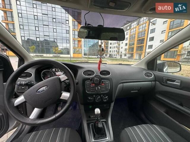Сірий Форд Фокус, об'ємом двигуна 1.56 л та пробігом 300 тис. км за 5200 $, фото 15 на Automoto.ua