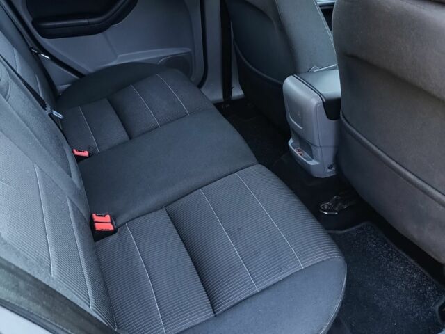 Сірий Форд Фокус, об'ємом двигуна 1.6 л та пробігом 215 тис. км за 5900 $, фото 1 на Automoto.ua