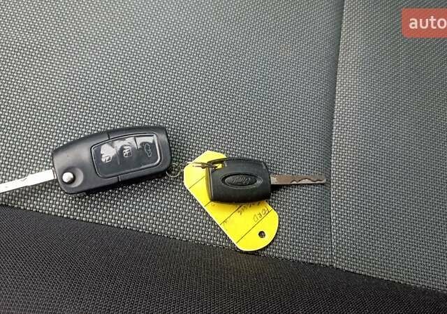 Серый Форд Фокус, объемом двигателя 1.6 л и пробегом 203 тыс. км за 5800 $, фото 19 на Automoto.ua