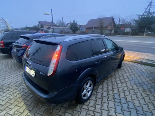 Серый Форд Фокус, объемом двигателя 1.6 л и пробегом 292 тыс. км за 5200 $, фото 2 на Automoto.ua