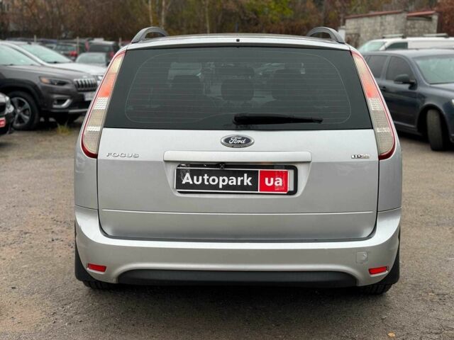 Сірий Форд Фокус, об'ємом двигуна 1.6 л та пробігом 300 тис. км за 5440 $, фото 6 на Automoto.ua