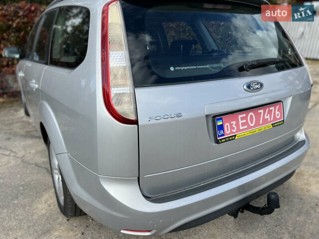 Сірий Форд Фокус, об'ємом двигуна 1.6 л та пробігом 207 тис. км за 6150 $, фото 3 на Automoto.ua