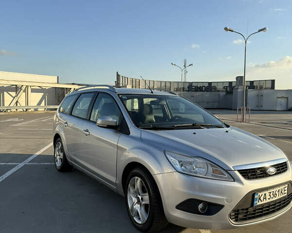 Серый Форд Фокус, объемом двигателя 1.6 л и пробегом 266 тыс. км за 5700 $, фото 5 на Automoto.ua