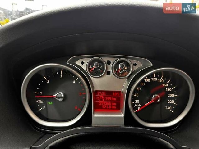 Сірий Форд Фокус, об'ємом двигуна 1.56 л та пробігом 300 тис. км за 5200 $, фото 27 на Automoto.ua
