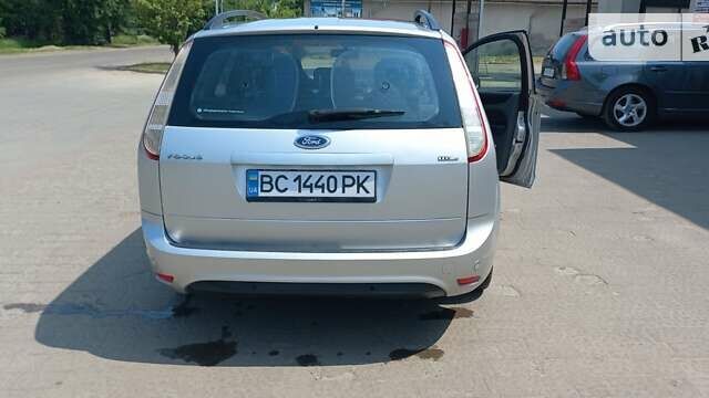 Серый Форд Фокус, объемом двигателя 1.56 л и пробегом 272 тыс. км за 5350 $, фото 1 на Automoto.ua