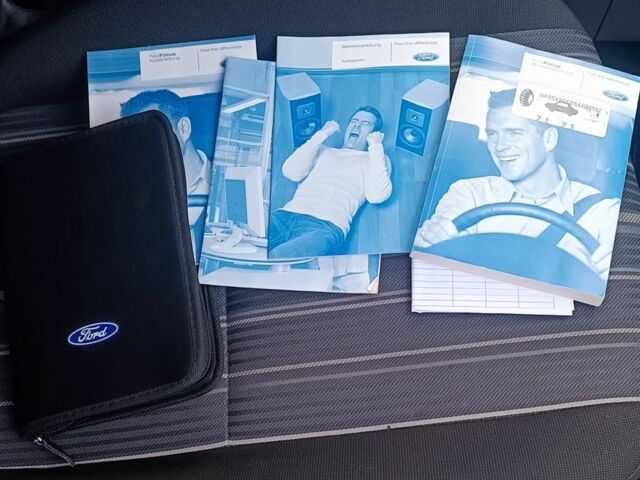 Серый Форд Фокус, объемом двигателя 1.6 л и пробегом 224 тыс. км за 6100 $, фото 14 на Automoto.ua