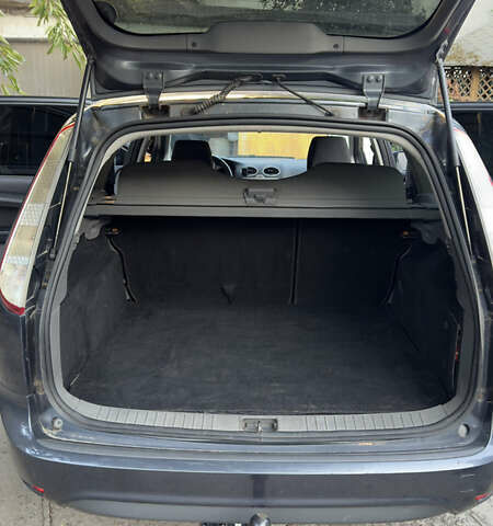 Сірий Форд Фокус, об'ємом двигуна 1.6 л та пробігом 246 тис. км за 5499 $, фото 13 на Automoto.ua