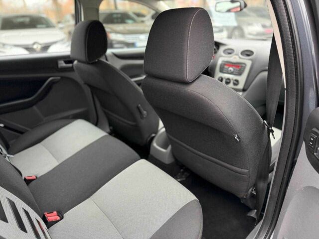 Серый Форд Фокус, объемом двигателя 1.6 л и пробегом 240 тыс. км за 6500 $, фото 12 на Automoto.ua