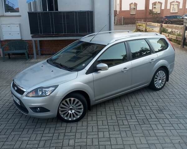 Серый Форд Фокус, объемом двигателя 1.6 л и пробегом 205 тыс. км за 6442 $, фото 2 на Automoto.ua