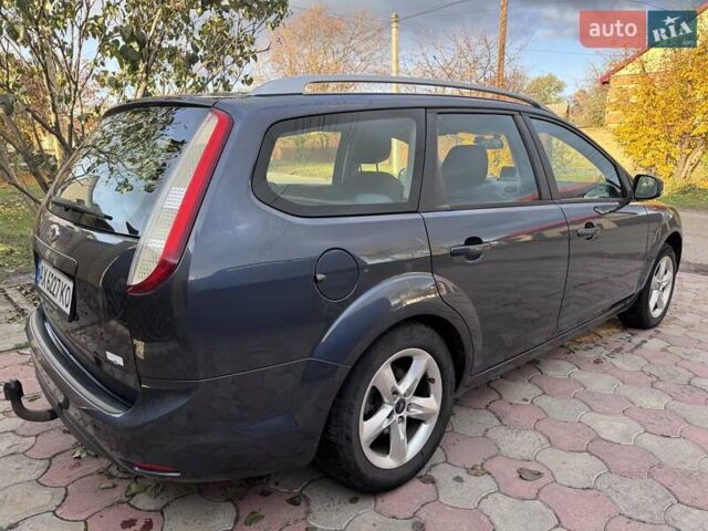 Серый Форд Фокус, объемом двигателя 1.6 л и пробегом 214 тыс. км за 6500 $, фото 5 на Automoto.ua