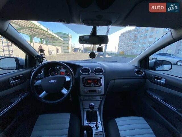 Сірий Форд Фокус, об'ємом двигуна 1.6 л та пробігом 290 тис. км за 5800 $, фото 14 на Automoto.ua