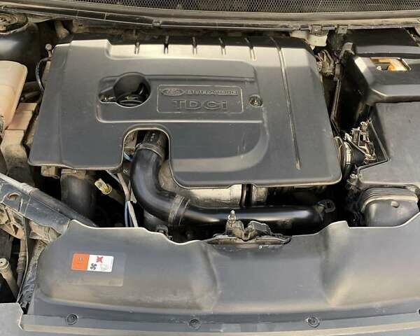 Серый Форд Фокус, объемом двигателя 1.6 л и пробегом 239 тыс. км за 6200 $, фото 3 на Automoto.ua