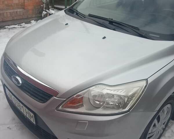 Сірий Форд Фокус, об'ємом двигуна 1.8 л та пробігом 259 тис. км за 5400 $, фото 3 на Automoto.ua