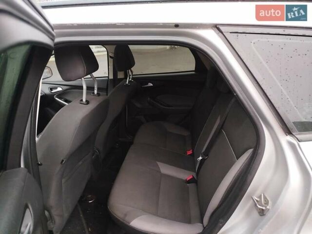 Серый Форд Фокус, объемом двигателя 1.6 л и пробегом 253 тыс. км за 6700 $, фото 25 на Automoto.ua