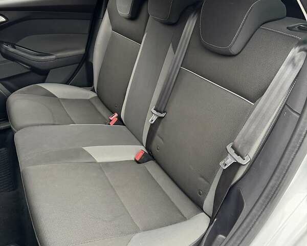 Серый Форд Фокус, объемом двигателя 1.56 л и пробегом 277 тыс. км за 5650 $, фото 14 на Automoto.ua