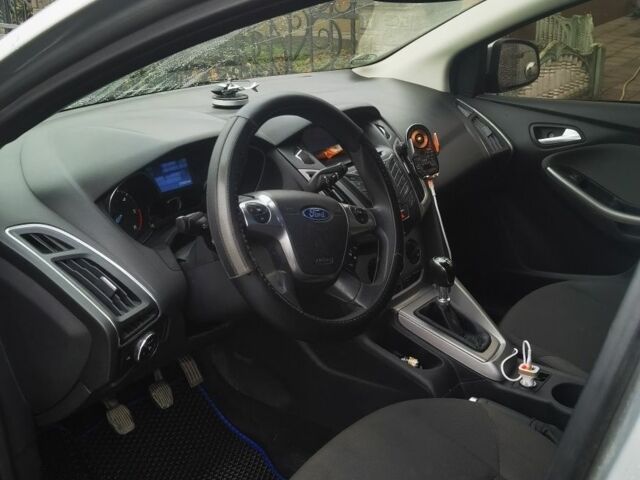 Сірий Форд Фокус, об'ємом двигуна 1.6 л та пробігом 274 тис. км за 6750 $, фото 5 на Automoto.ua