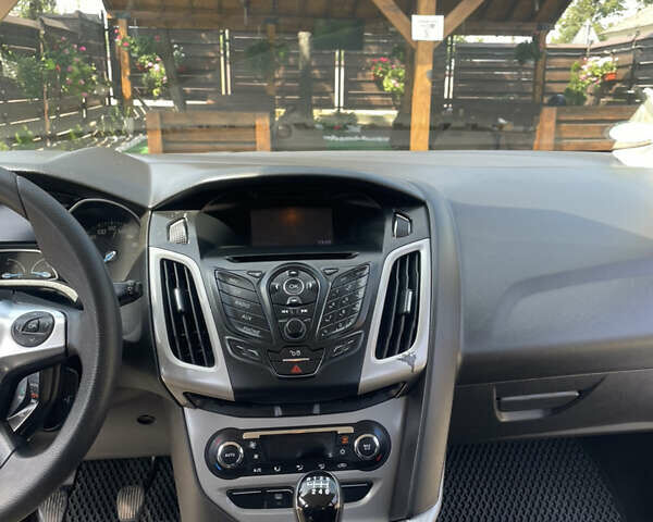 Серый Форд Фокус, объемом двигателя 1.56 л и пробегом 233 тыс. км за 7900 $, фото 9 на Automoto.ua