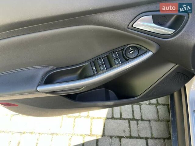 Сірий Форд Фокус, об'ємом двигуна 1.6 л та пробігом 191 тис. км за 8300 $, фото 20 на Automoto.ua