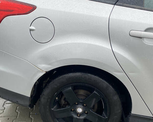 Серый Форд Фокус, объемом двигателя 2.01 л и пробегом 269 тыс. км за 6500 $, фото 4 на Automoto.ua