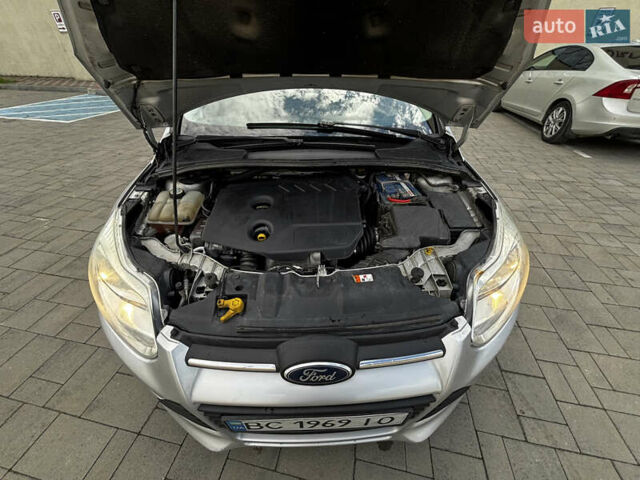 Серый Форд Фокус, объемом двигателя 1.6 л и пробегом 388 тыс. км за 5900 $, фото 13 на Automoto.ua