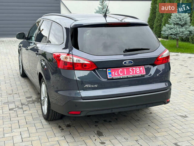 Серый Форд Фокус, объемом двигателя 1.6 л и пробегом 224 тыс. км за 7700 $, фото 4 на Automoto.ua