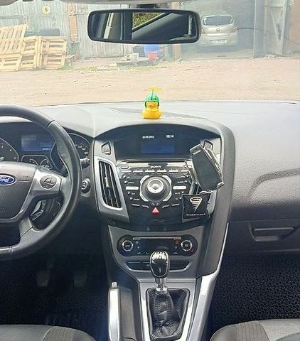 Сірий Форд Фокус, об'ємом двигуна 2 л та пробігом 270 тис. км за 7300 $, фото 5 на Automoto.ua