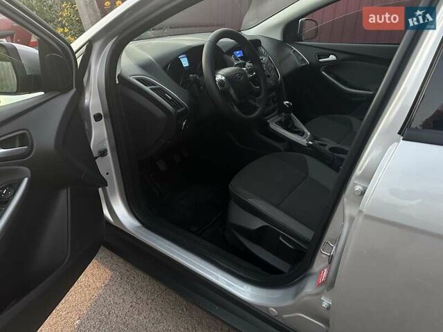 Серый Форд Фокус, объемом двигателя 1.6 л и пробегом 191 тыс. км за 7600 $, фото 14 на Automoto.ua