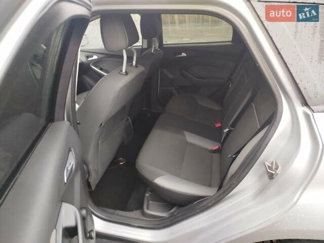 Серый Форд Фокус, объемом двигателя 1.6 л и пробегом 253 тыс. км за 6700 $, фото 9 на Automoto.ua