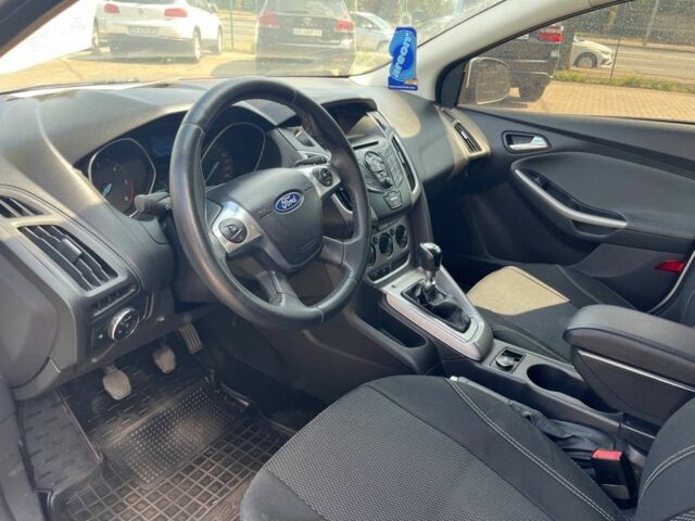 Серый Форд Фокус, объемом двигателя 1.6 л и пробегом 192 тыс. км за 6500 $, фото 7 на Automoto.ua