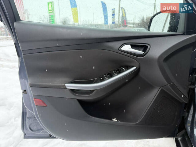Серый Форд Фокус, объемом двигателя 1.6 л и пробегом 229 тыс. км за 7100 $, фото 9 на Automoto.ua