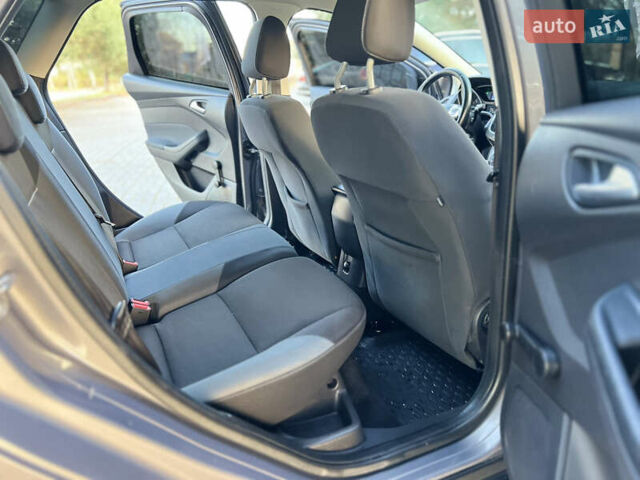 Серый Форд Фокус, объемом двигателя 1.6 л и пробегом 236 тыс. км за 6800 $, фото 36 на Automoto.ua