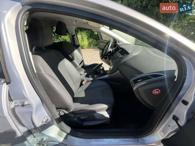 Сірий Форд Фокус, об'ємом двигуна 1.6 л та пробігом 191 тис. км за 8300 $, фото 39 на Automoto.ua