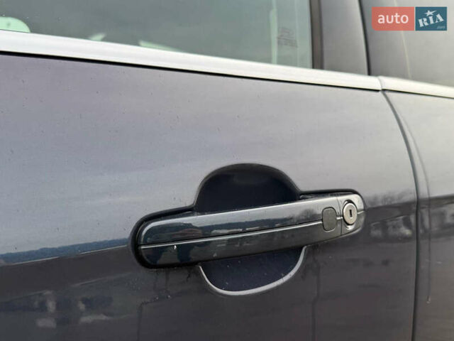 Серый Форд Фокус, объемом двигателя 1.6 л и пробегом 228 тыс. км за 6900 $, фото 18 на Automoto.ua