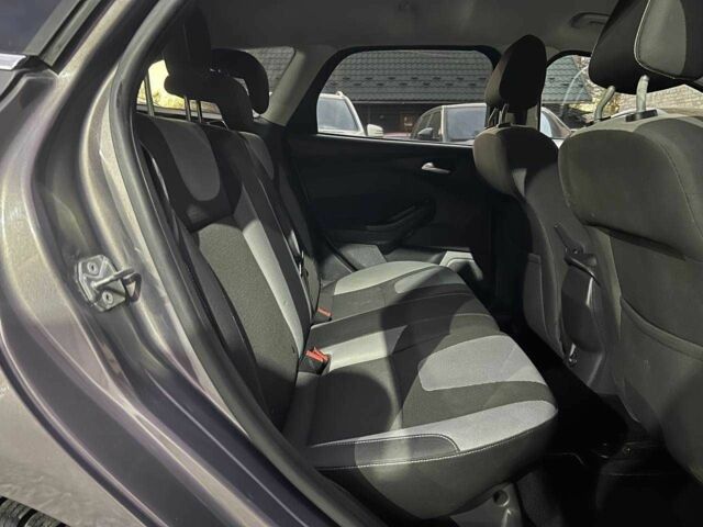 Серый Форд Фокус, объемом двигателя 1.6 л и пробегом 239 тыс. км за 6999 $, фото 13 на Automoto.ua