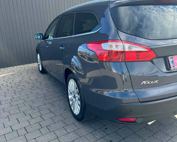 Серый Форд Фокус, объемом двигателя 1.6 л и пробегом 227 тыс. км за 7950 $, фото 4 на Automoto.ua