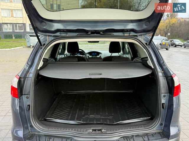 Серый Форд Фокус, объемом двигателя 1.6 л и пробегом 228 тыс. км за 6900 $, фото 43 на Automoto.ua