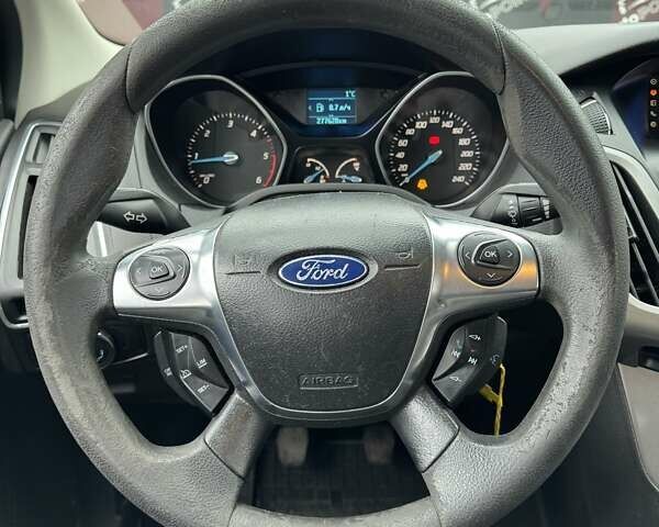 Серый Форд Фокус, объемом двигателя 1.56 л и пробегом 277 тыс. км за 5650 $, фото 16 на Automoto.ua