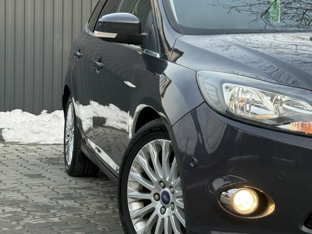 Серый Форд Фокус, объемом двигателя 1.6 л и пробегом 228 тыс. км за 7799 $, фото 4 на Automoto.ua