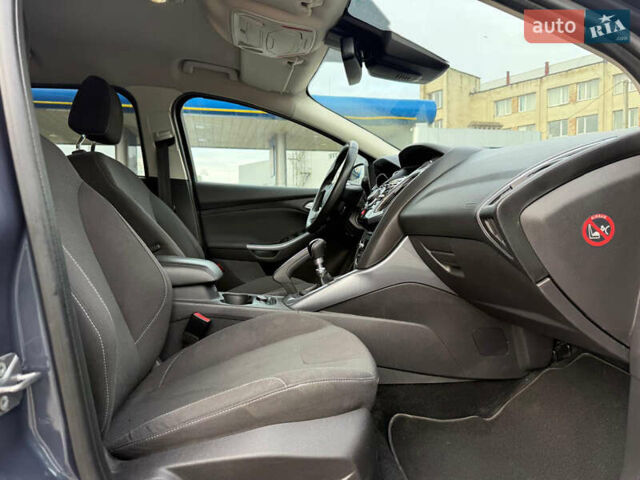 Серый Форд Фокус, объемом двигателя 1.6 л и пробегом 228 тыс. км за 6900 $, фото 36 на Automoto.ua