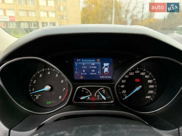 Серый Форд Фокус, объемом двигателя 1.6 л и пробегом 228 тыс. км за 6900 $, фото 22 на Automoto.ua