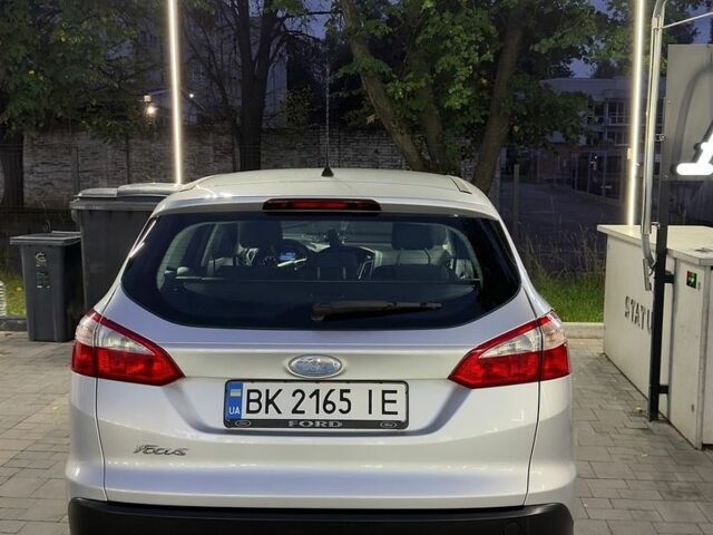 Сірий Форд Фокус, об'ємом двигуна 2 л та пробігом 260 тис. км за 7500 $, фото 7 на Automoto.ua