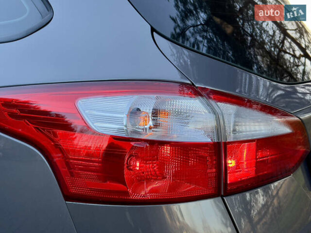 Серый Форд Фокус, объемом двигателя 1.6 л и пробегом 236 тыс. км за 6800 $, фото 24 на Automoto.ua