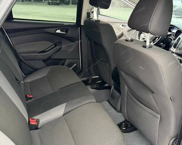 Серый Форд Фокус, объемом двигателя 1.56 л и пробегом 279 тыс. км за 6300 $, фото 20 на Automoto.ua