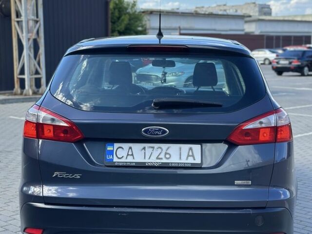 Сірий Форд Фокус, об'ємом двигуна 1.6 л та пробігом 315 тис. км за 5800 $, фото 3 на Automoto.ua