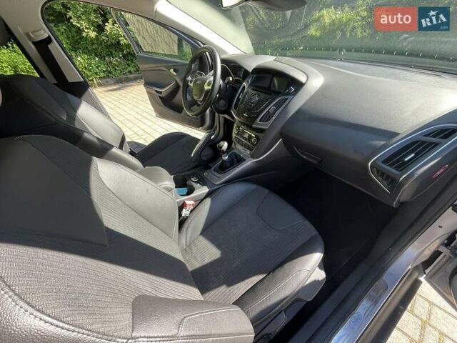 Сірий Форд Фокус, об'ємом двигуна 1.6 л та пробігом 191 тис. км за 8300 $, фото 33 на Automoto.ua