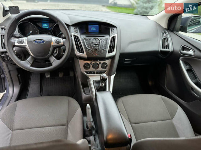 Серый Форд Фокус, объемом двигателя 1.6 л и пробегом 224 тыс. км за 7700 $, фото 21 на Automoto.ua