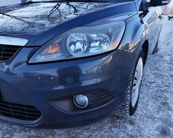 Сірий Форд Фокус, об'ємом двигуна 1.6 л та пробігом 246 тис. км за 6000 $, фото 15 на Automoto.ua